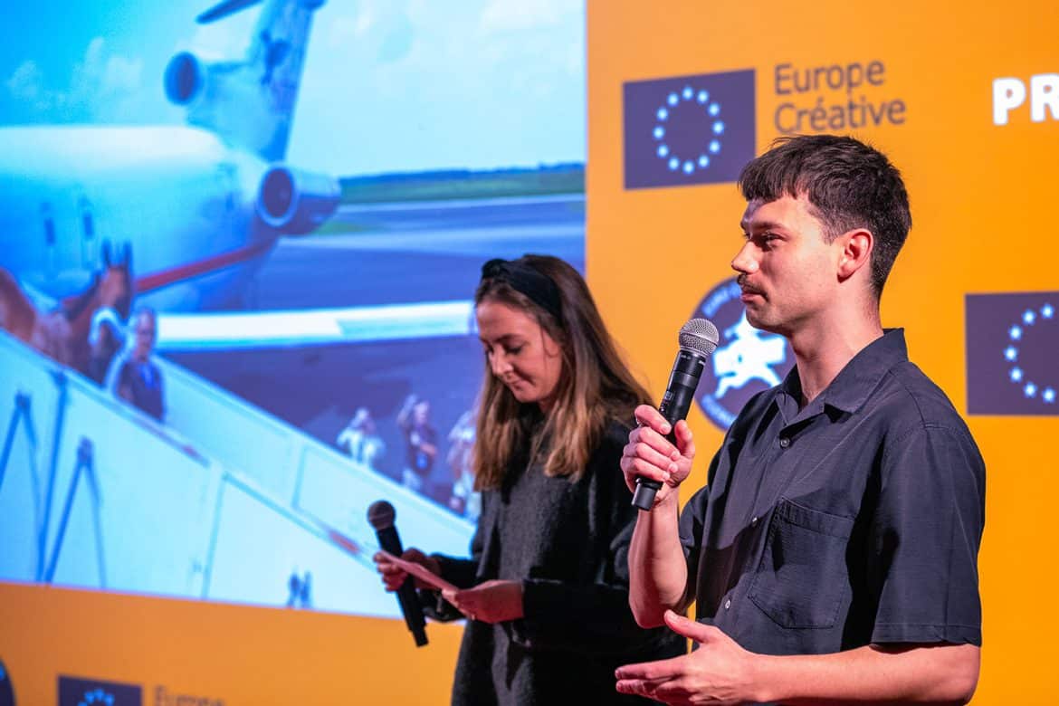 Un intervenant et une intervenante durant la session de pitchs Euro Connection 2024